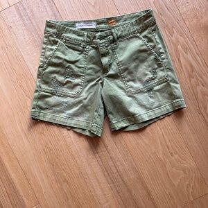 Pilcro hyphen shorts, size 27